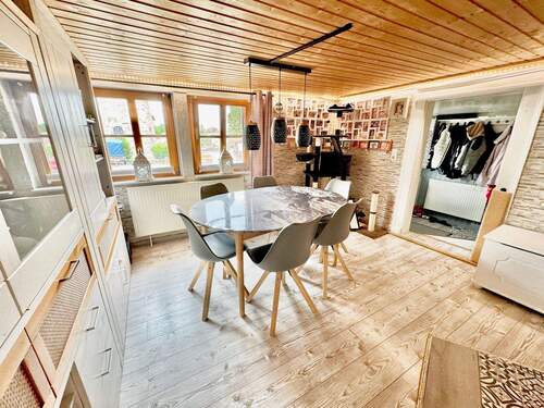 Wohn- und Esszimmer mit Kamin im EG (3) - 