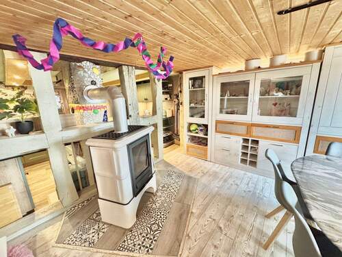 Wohn- und Esszimmer mit Kamin im EG (2) - 