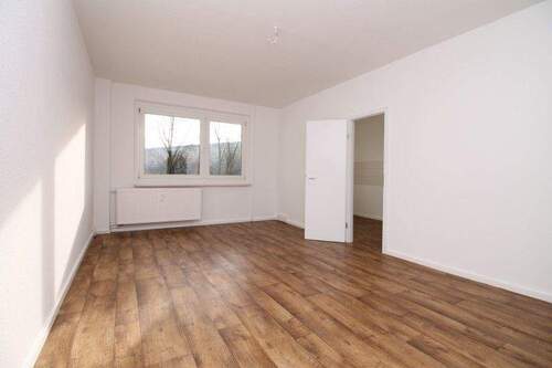 Wohnzimmer - 3 Zimmer Etagenwohnung in Leipzig