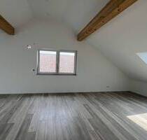 Willkommen in Ihrem Familienparadies: Traumhafte Doppelhaushälfte in Kirchhausen! - Heilbronn / Kirchhausen