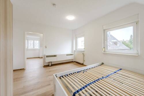 Schlafen - 2 Zimmer Etagenwohnung in Stuttgart / Zuffenhausen