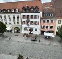 Komfortable großzügige 2,5-Zi.Wohnung, ca. 88 qm, VS-Villingen, Fußgängerzone, offene Küche inkl. EBK, beziehbar 01.... - Villingen-Schwenningen