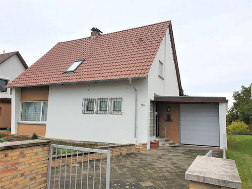 Straßenseite Nordost - Einfamilienhaus mit 176,00 m² in Römerberg zum Kaufen