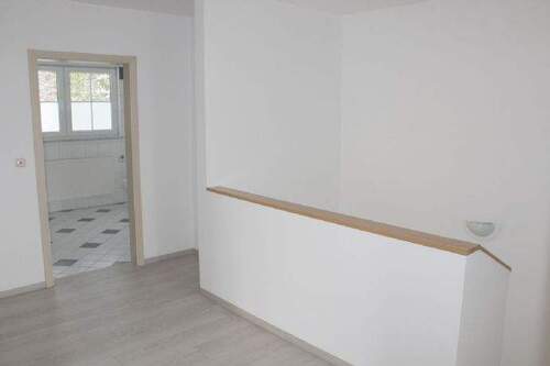 ... ins Obergeschoss ... - 