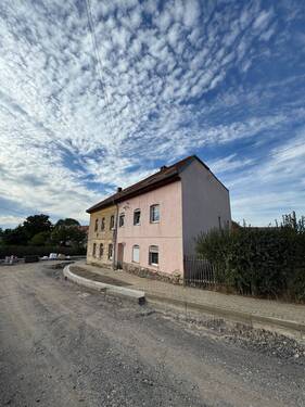 IMG_9511.jpg - Für wenig Geld, genügend Platz auf 5-6 Zimmer!