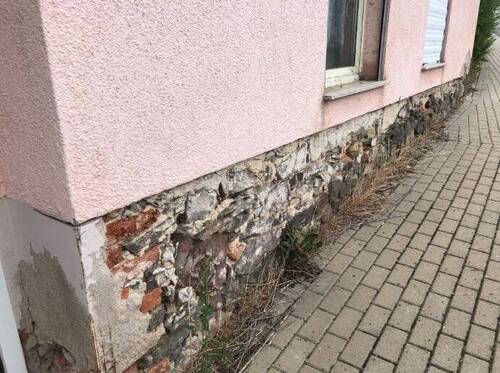 Sockelleiste straßenseitig - 