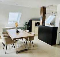 Exklusive, neuwertige DG-Maisonette Wohnung mit Weitblick am Fuße des Killesbergs - Stuttgart Nord Exklusive, neuwertige DG-Maisonette Wohnung mit Weitblick am Fuße des Killesbergs - Stuttgart Nord