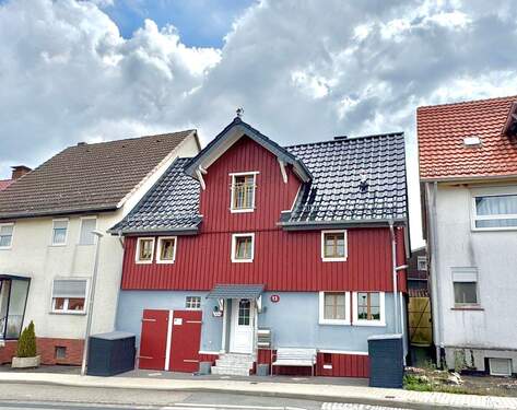 Ansicht (2) - 7 Zimmer Einfamilienhaus in Calden