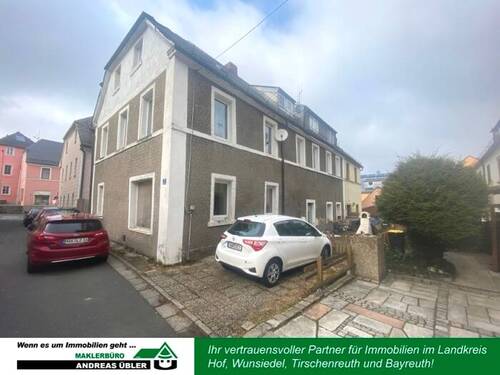 3655 Stellplatz vor dem Haus - 7 Zimmer Mehrfamilienhaus, Wohnhaus zum Kaufen in Marktleuthen