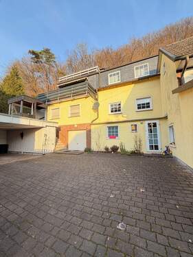 Frontansicht - 1 Zimmer Mehrfamilienhaus, Wohnhaus zum Kaufen in Eitorf