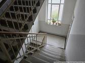 Treppenhaus - 1 Zimmer Mehrfamilienhaus, Wohnhaus in Chemnitz