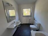 Bad mit Wanne - 