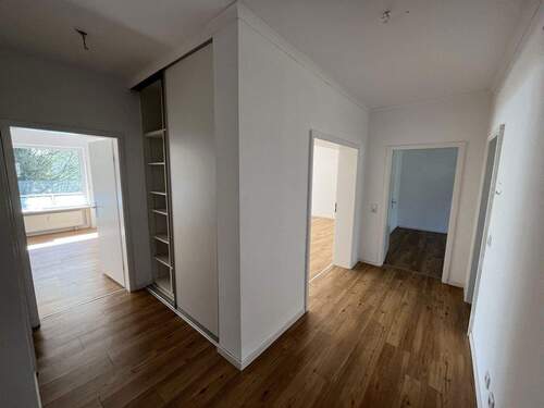Flur - 3 Zimmer Etagenwohnung in Kronberg