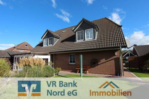 . - Wohnhaus mit 2 Wohneinheiten in attraktiver Lage nahe des Bahnhofes