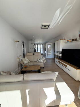 Wohnzimmer mit Essbereich - Lichtdurchflutet, modern, Terrasse (1.OG), Top-Preis in Mü-Fasangarten, Erbbaurecht