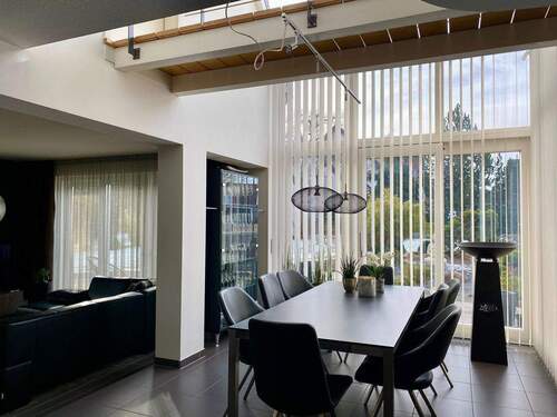 Esszimmer mit Wintergarten Galerie.JPG - 5 Zimmer Einfamilienhaus zum Kaufen in Pleinfeld