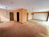 Wohnen OG - 1 Zimmer Mehrfamilienhaus, Wohnhaus in Ortenberg