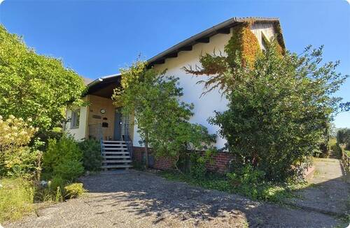 Nordseite mit Eingang - 6 Zimmer Einfamilienhaus zum Kaufen in Gifhorn
