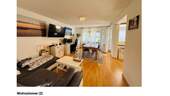 Wohnzimmer (Flurseite) - 3,5 Zimmerwohnung - 320.000,00 EUR Kaufpreis, ca.  83,00 m² Wohnfläche