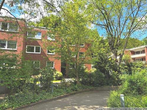 Hausansicht - 4 Zimmer Etagenwohnung zum Kaufen in Hamburg