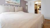 Schlafzimmer, Blick r. Ankleide - 