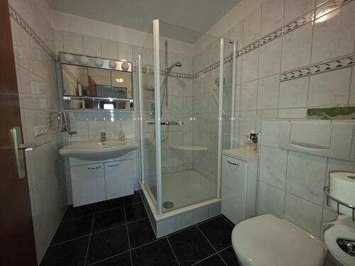 Duschbad/WC - 