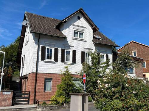 1 - ***Wohnhaus mit 'Praxisräumen' und einem schönen Garten in zentraler Lage in Erbach***