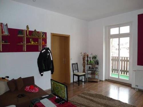 Wohnzimmer o. Möbelierung - 2 Zimmer Etagenwohnung in Cottbus