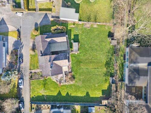 Bild 2 - 9 Zimmer Einfamilienhaus zum Kaufen in Bornheim