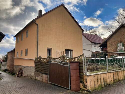 Seitenansicht - 4 Zimmer Einfamilienhaus in Kyffhäuserland