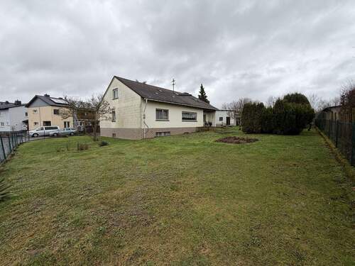 Garten und Rückansicht 1 - 