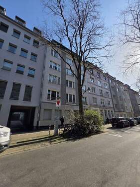 Straßenansicht - 