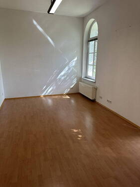 Zimmer (Mittelhaus) - 6 Zimmer Etagenwohnung zur Miete in Düsseldorf