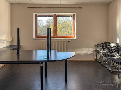 Büro 8 - 