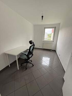 Arbeitszimmer / Schlafzimmer 2 - 