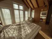 DG, Schlafzimmer mit Schrank - 