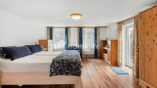 1. OG Elternschlafzimmer 1 - 