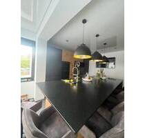 Modernes Traumhaus in Großrosseln - Stilvolles Wohnen mit Kamin, Pholtovoltaik und Pool auf großem Grundstück