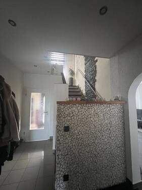 Bild 3 - 9 Zimmer Einfamilienhaus in Großrosseln