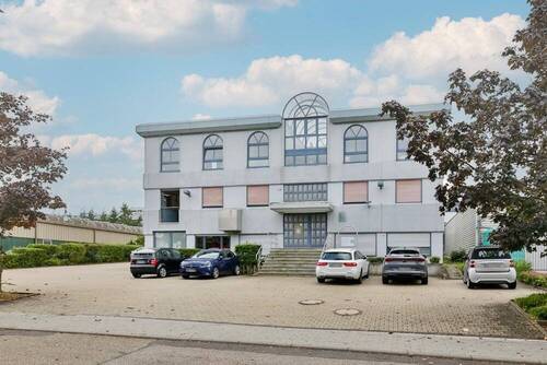 Straßenansicht - Attraktives Gewerbeobjekt mit vielseitigen Nutzungsmöglichkeiten!