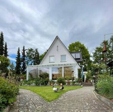 Stadthaus - Klassisches Stadthaus und separater Bungalow