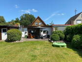 Garten/ Blick auf die Terrasse - 