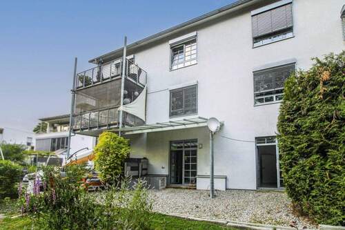 Außenansicht Rückseite - 4 Zimmer Etagenwohnung zum Kaufen in Blaustein