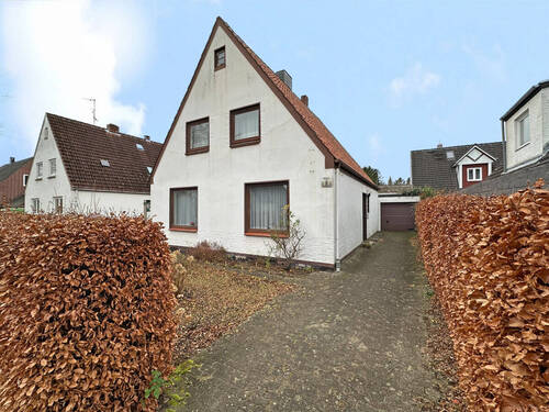 Außenansicht - 3 Zimmer Einfamilienhaus zum Kaufen in Pinneberg
