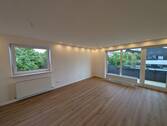 Wohnzimmer - 4 Zimmer Etagenwohnung zur Miete in Leonberg