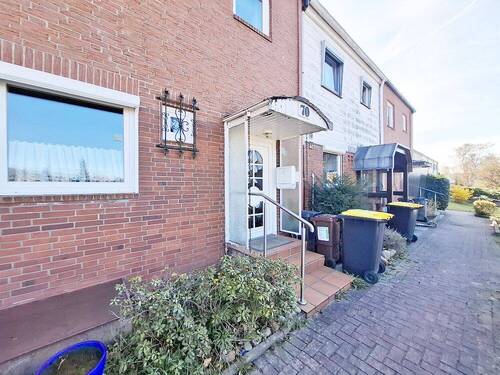 Hauseingang - 3 Zimmer Reihenmittelhaus in Groß Grönau