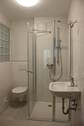 hochwertiges, neues Bad - 