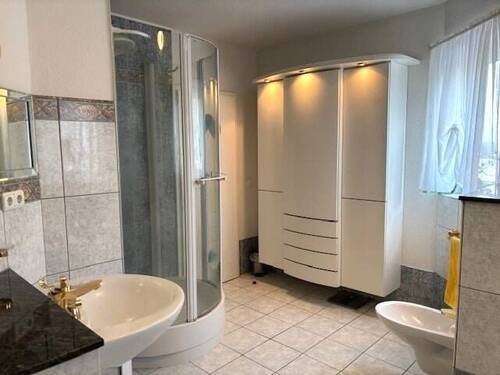 Elternbad Dusche - 