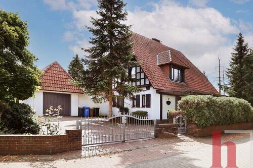 Straßenansicht - Charmantes Wohnhaus in bevorzugter Wohnlage von Dinklage