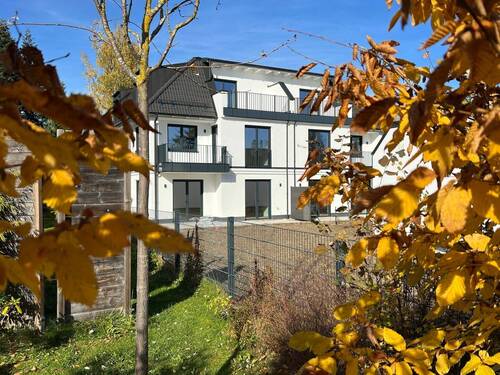 Hausansicht im Herbst (Okt. 2025) - 